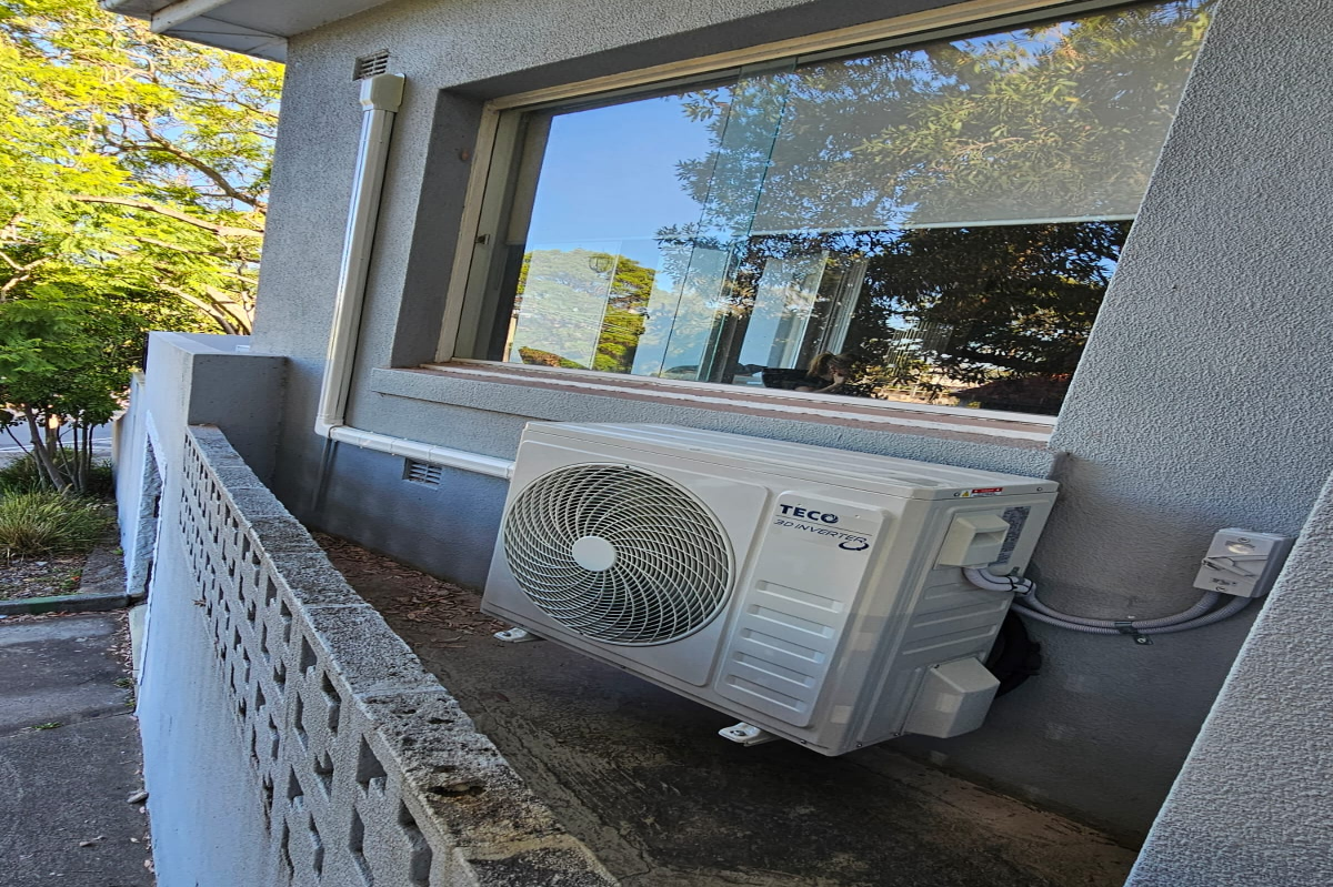 SPILT SYSTEM INSTALLATION AT BANKSTOWN NSW